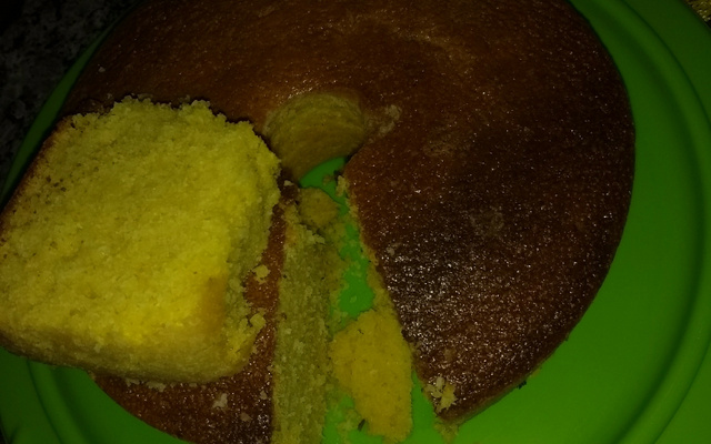 Bolo de milho verde com coco