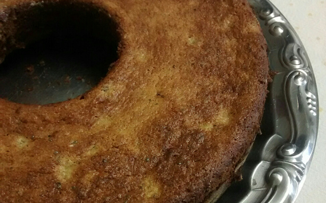 Bolo integral com iogurte e banana