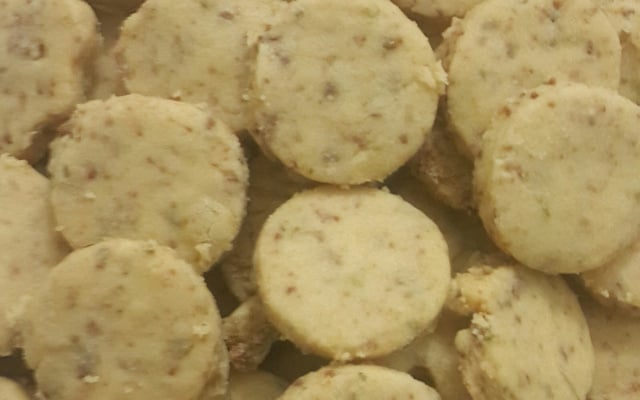 Biscoito salgado caseiro