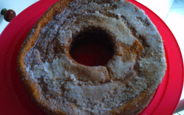 Bolo de laranja com casca