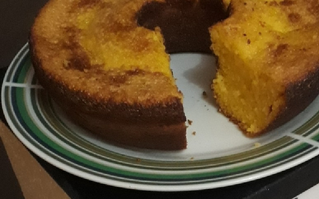 Bolo cremoso de milho em lata