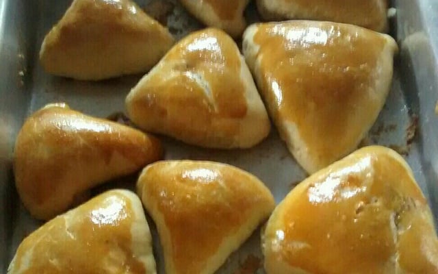 Esfiha de carne adaptada (receita turca)