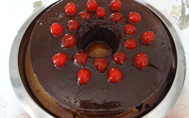 Bolo pudim de chocolate
