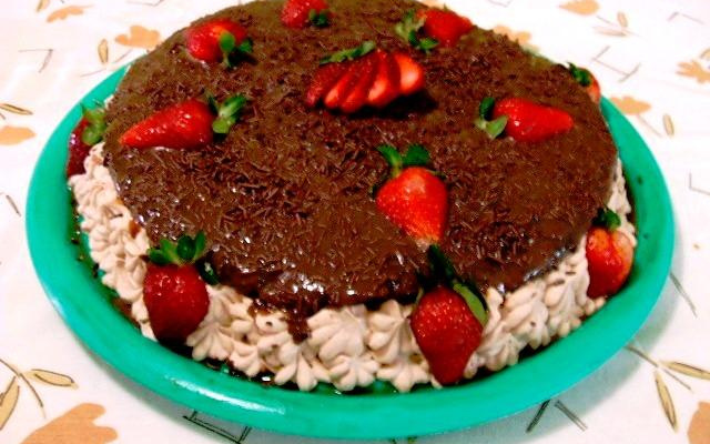 Bolo de chocolate cremoso