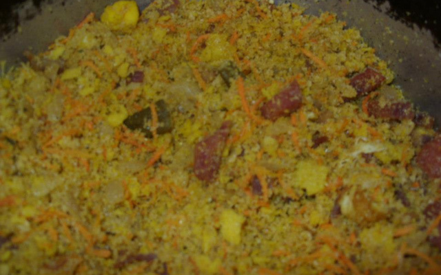 Mexido de ovos com farofa