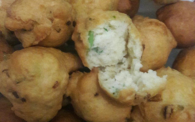 Bolinho de chuva salgado diferente