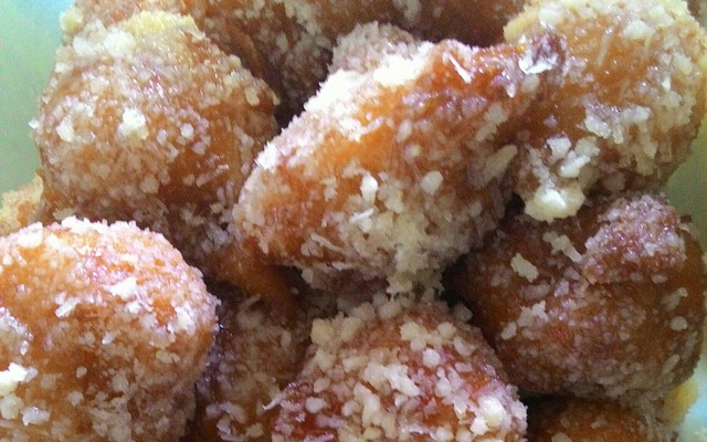 Bolinho de queijo caramelado fácil