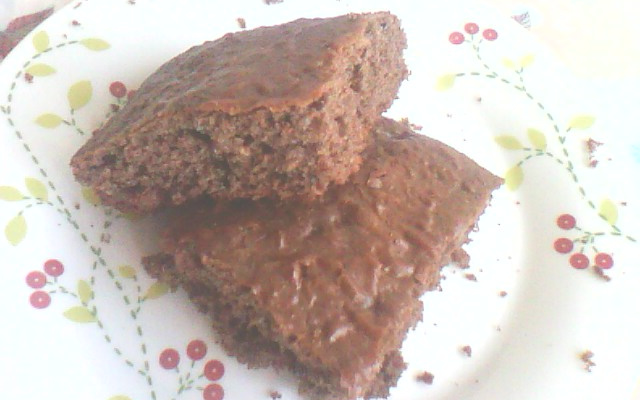 Bolo de açaí e nozes