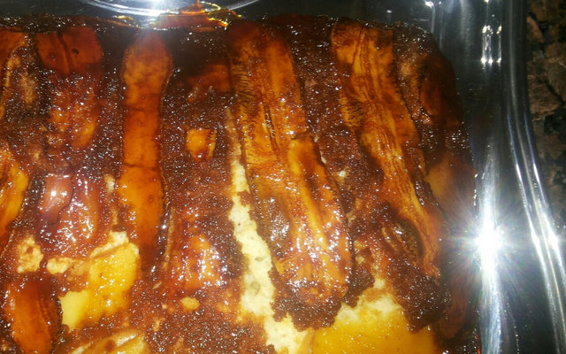 Bolo de banana caramelado