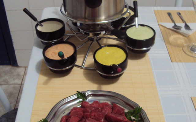 Fondue de carne ao vinho (sem gordura)