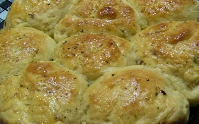 Pão de creme de cebola