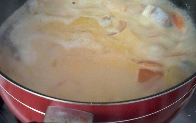 Cação com leite de coco