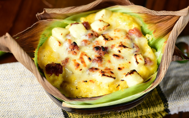 Escondidinho de pamonha 