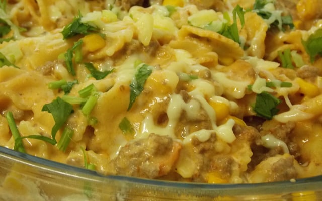 Macarrão na pressão com carne moída