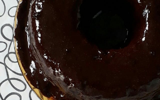 Bolo de chocolate de micro-ondas