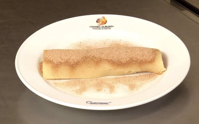 Rocambole de doce de leite