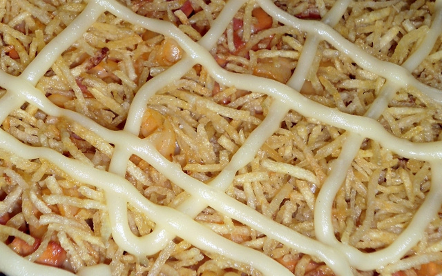 Macarrão com batata palha