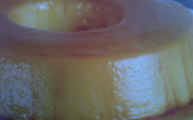 Pudim caramelado de maracujá