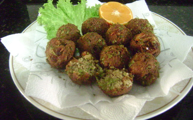 Bolinho alface com carne