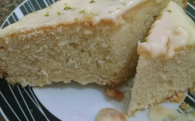 Bolo branco de liquidificador