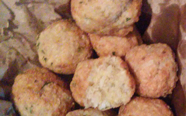 Bolinho de arroz simples da Valéria