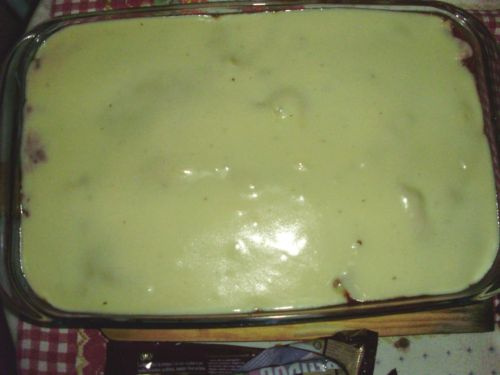 Lasanha ao molho bolonhesa e molho branco