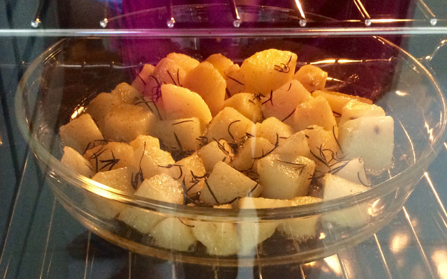 Batata corada com alecrim