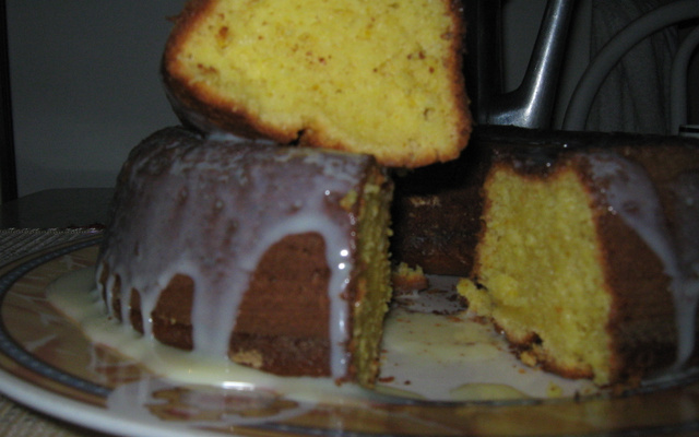 Bolo de laranja com casca