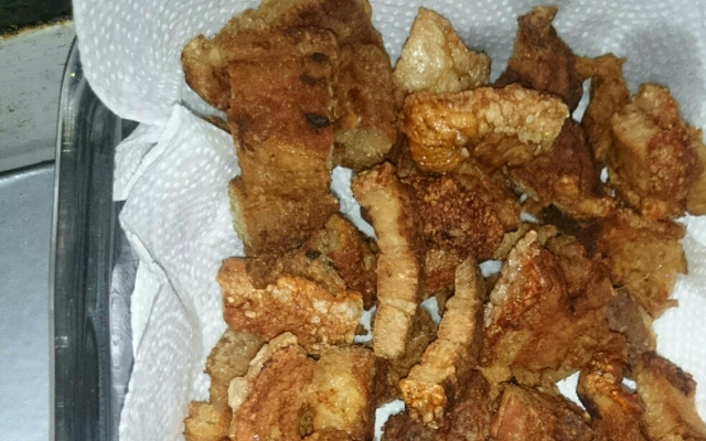 Panceta frita com alho