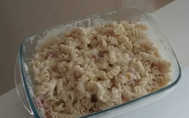 Macarrão com molho branco