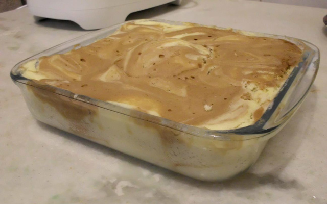 Bolo de micro-ondas mesclado