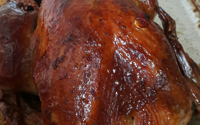 Peru de Natal Tayna Thandara com purê de batata doce