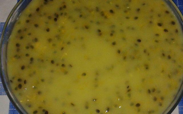 Pavê de bolo formigueiro com maracujá