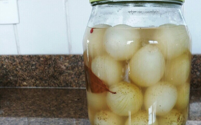 Cebolinhas em conserva