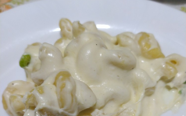 Mac and cheese (macarrão e queijo americano)