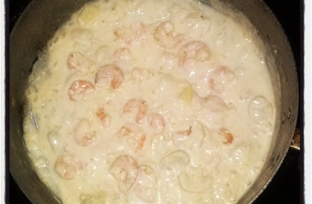 Camarão ao molho cítrico de champignon