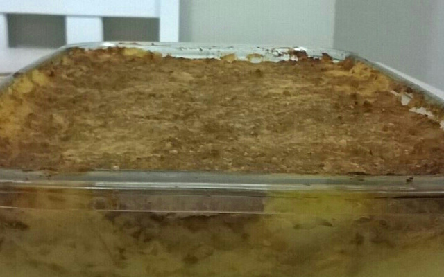 Escondidinho de carne moída e creme de leite