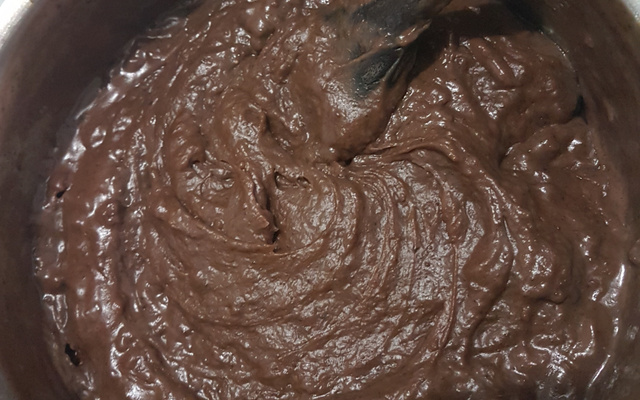Brigadeiro de casca de banana