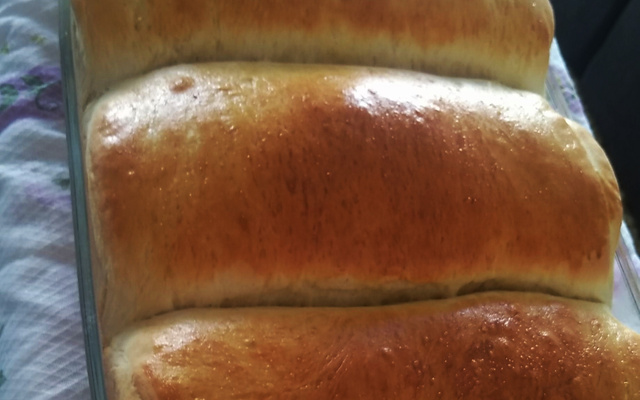 Pão caseiro simples da Mayne