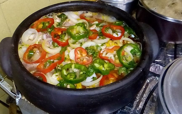 Moqueca baiana de peixe e frutos do mar