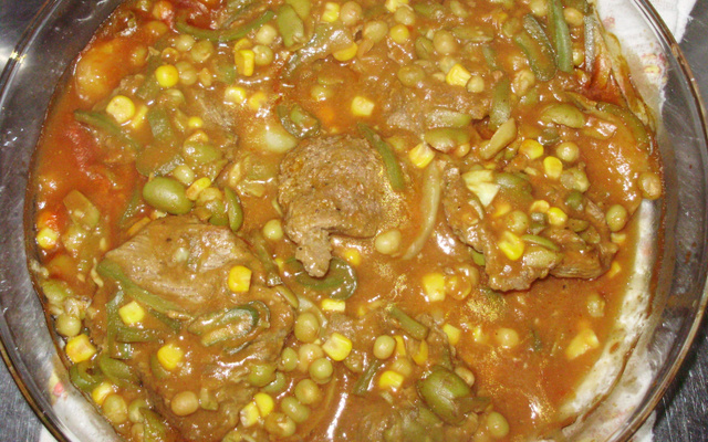 Alcatra com pimentões ao falso molho madeira