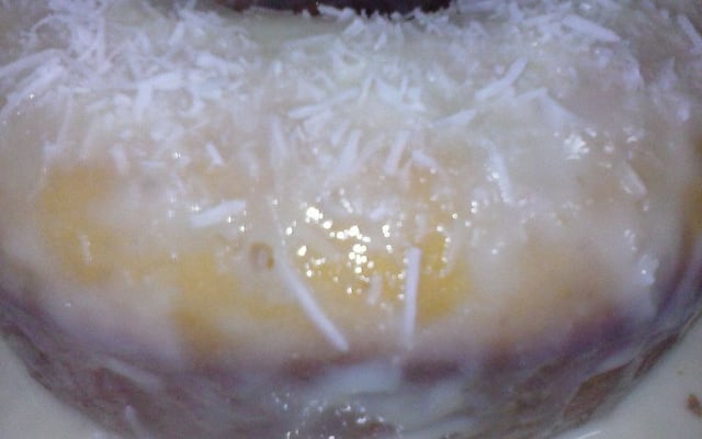 Bolo de fubá com calda