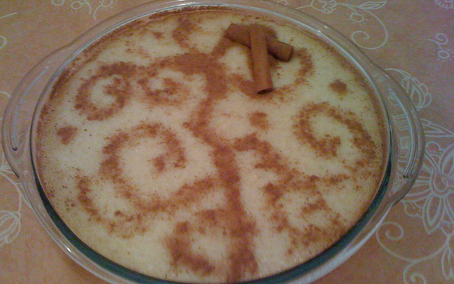 Arroz doce com coco, canela e essência de baunilha