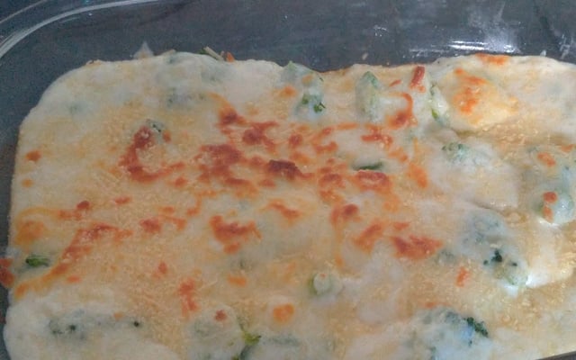 Filé de peixe ao molho branco