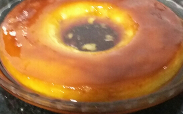 Pudim de coco e laranja