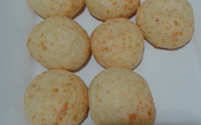 Pão de queijo fácil, rápido e prático
