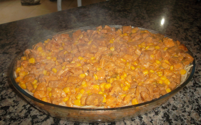 Macarrão com hambúrguer