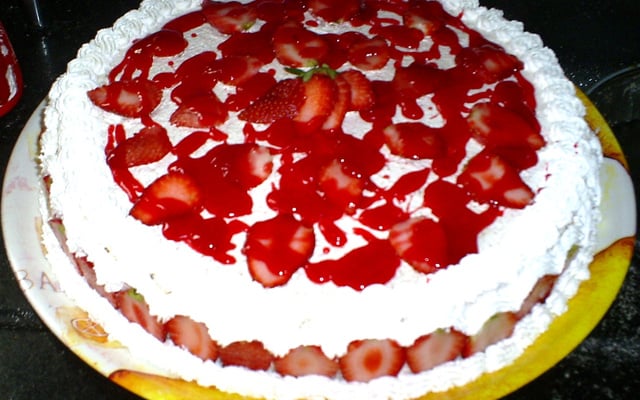 Torta gelada de morango