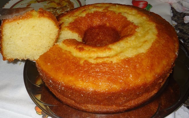 Bolo de queijo parmesão da Zina