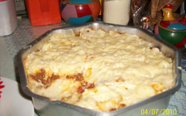 Torta de aipim com Carne Moída